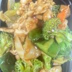 Best 杂菜鸡 Chicken with Mixed Vegetables in Winterville, NC